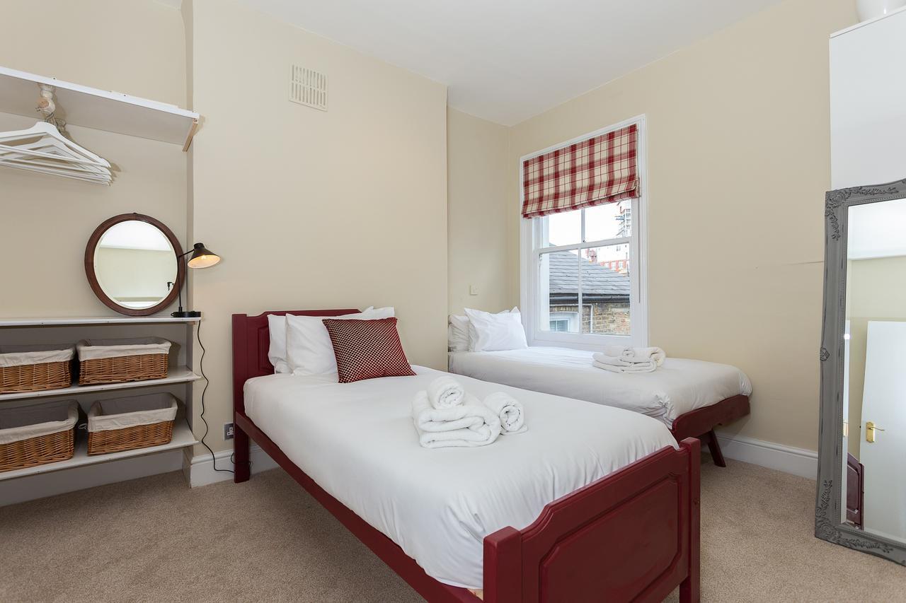 Quaint 2 Bedroom Flat - 9 Minutes Walk To Vauxhall Tube Londra Esterno foto